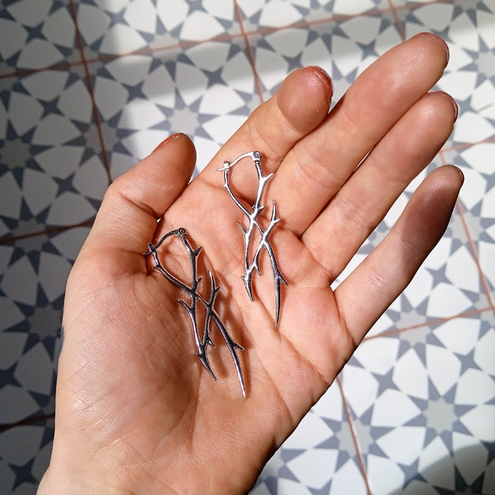 THORN EARRINGS