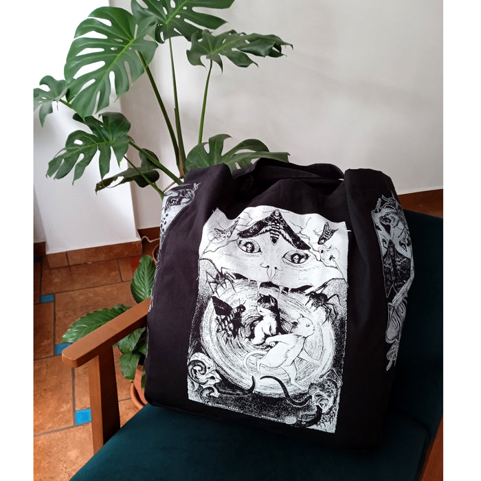 CAT'S NIGHTMARE XL TOTE BAG – GABRIELA FRAGA