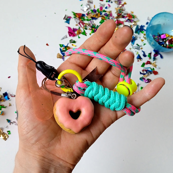 SNACK GACHAPON ★ OVNI CLUB COLLAB