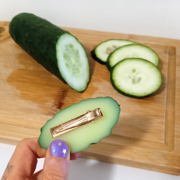 CUCUMBER HAIRCLIP