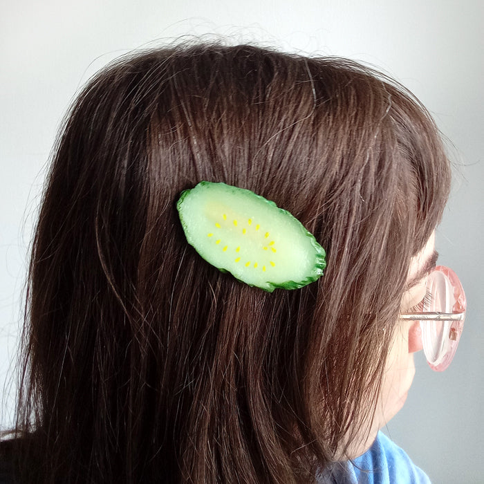 CUCUMBER HAIRCLIP