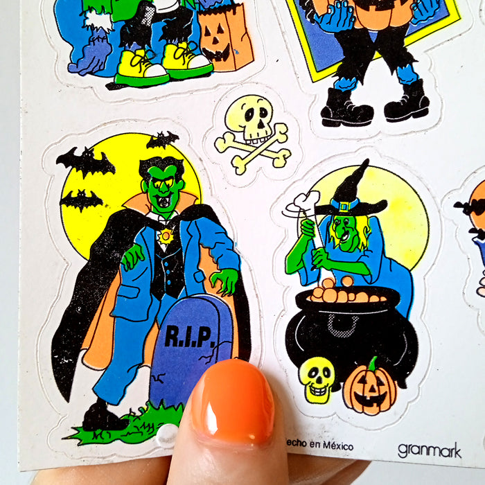 LOS MOSTRUOS STICKERS