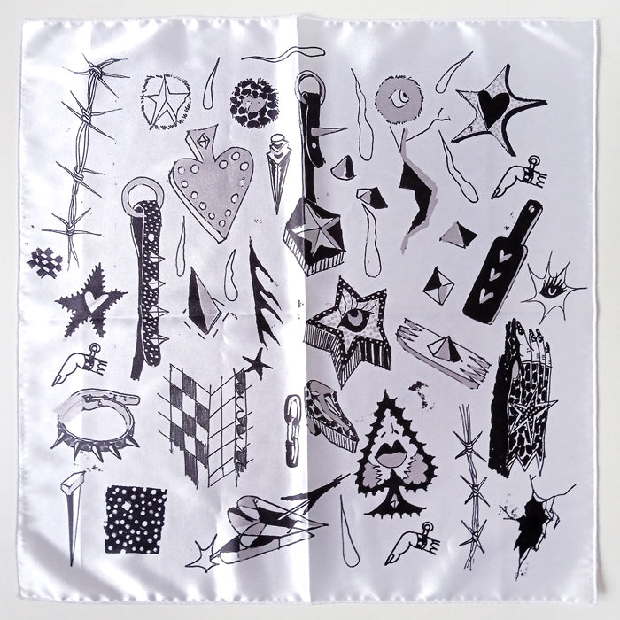 SALIVA DISTROI SCARVES – BERE MEDINA