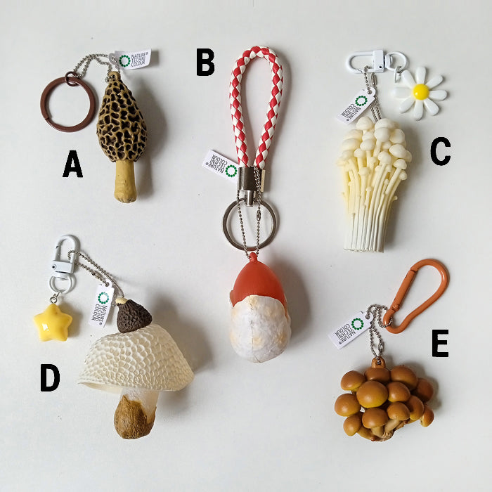 MUSHROOM KEYCHAIN
