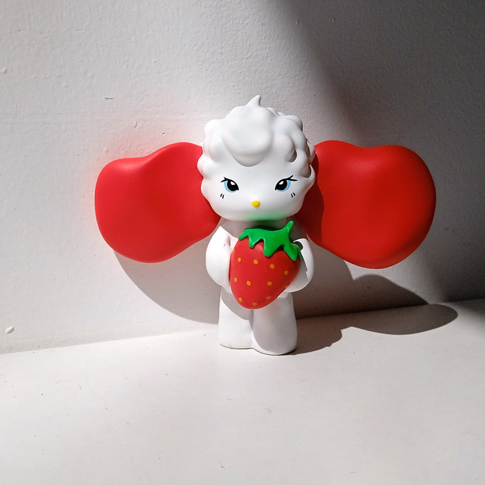 LAMBY ART TOY – PAMELA SUSTAITA