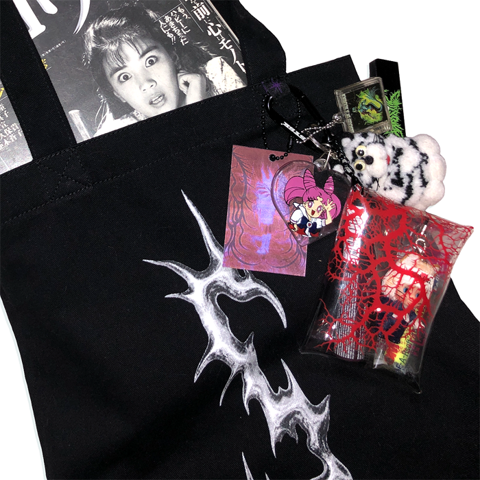 BLOOD COIN PURSE – MEWGODOW
