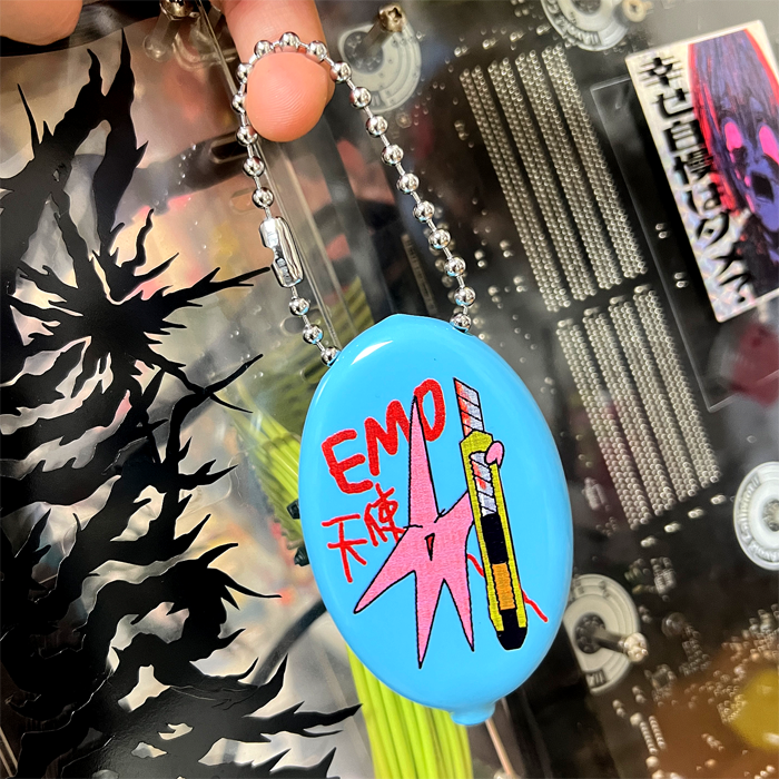 EMO COIN BAG KEYCHAIN – MEWGODOW