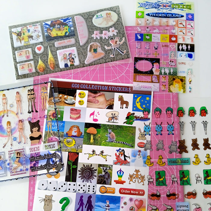 3D SPONGE GIRL STICKERS – NIPTONG