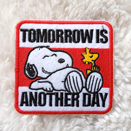 SNOOPY PATCH ★ TOMORROW