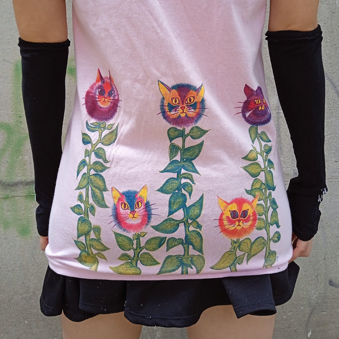 KITTY GARDEN TSHIRT ★ SIZE M – ANA SOFTWARE