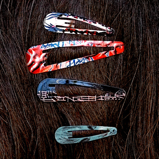 GLITCH HAIRCLIPS – MEWGODOW