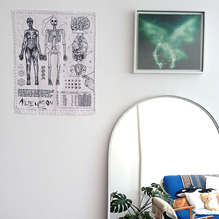 BODY BING TAPESTRY – INECHI