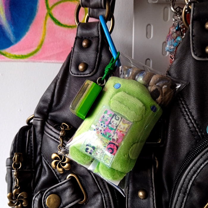 LLAVERX MAMADX (BUFF KEYCHAIN) #7 – ROXO