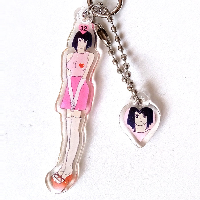 GIRL 32 KEYCHAIN – NIPTONG