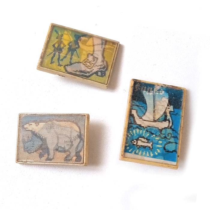 VINTAGE LENTICULAR SOVIET PINS