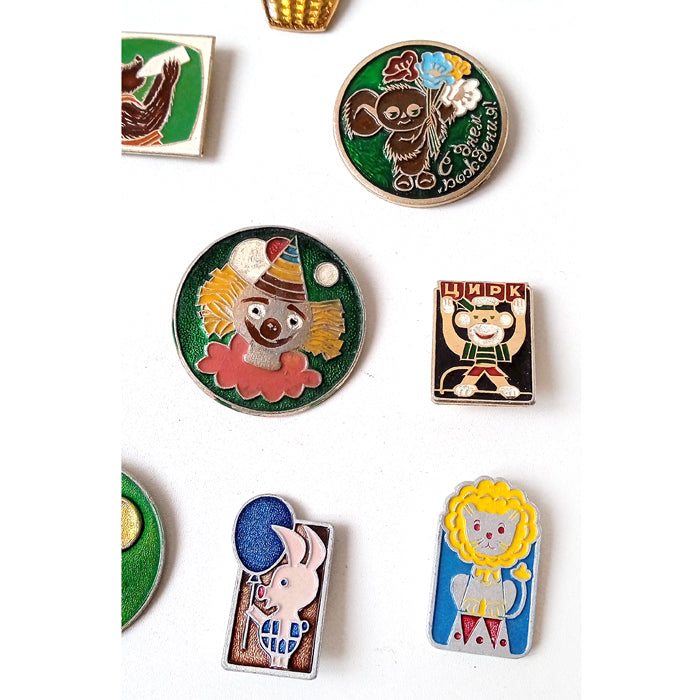 VINTAGE SOVIET PINS
