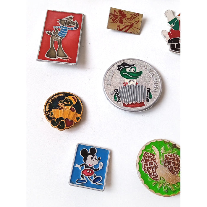 VINTAGE SOVIET PINS