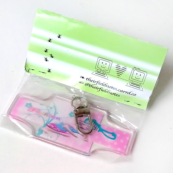 GIRL FASHION KEYCHAIN – THEIRFIELDNOTES