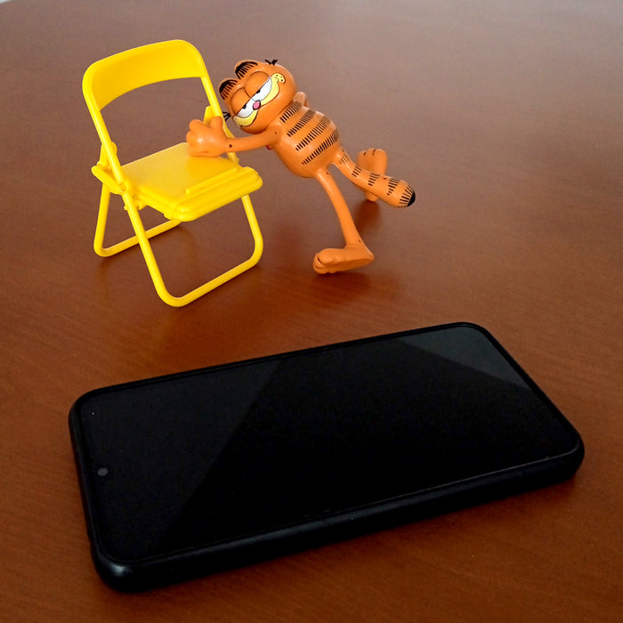 FOLDING CHAIR PHONE STAND