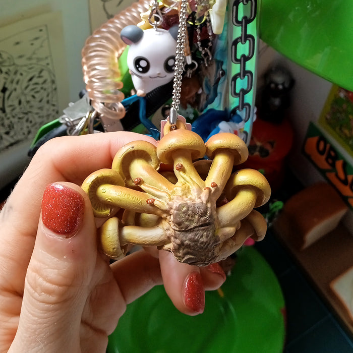 MUSHROOM KEYCHAIN