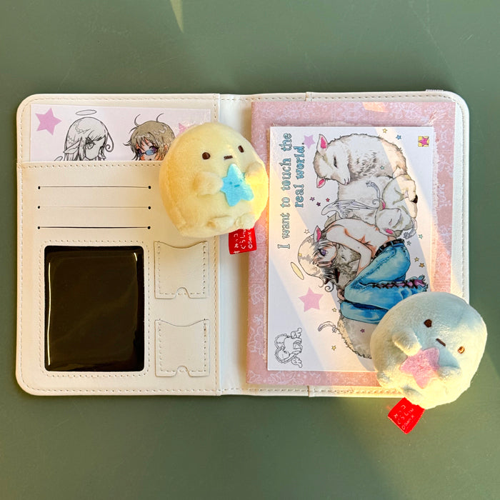 TOUCH PASSPORT HOLDER – OLIWA