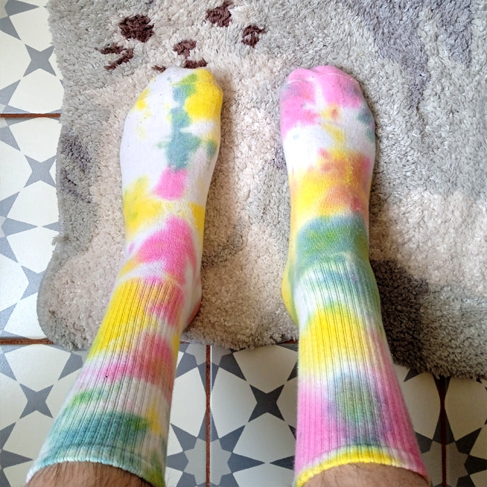 TIE-DYE SOCKS